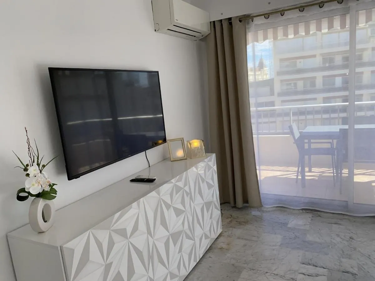 Apartment Cannes Centre-Palais-200M Des Plages France